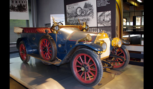 【希少】【絶版】ALFA ROMEO ALL CARS FROM 1910